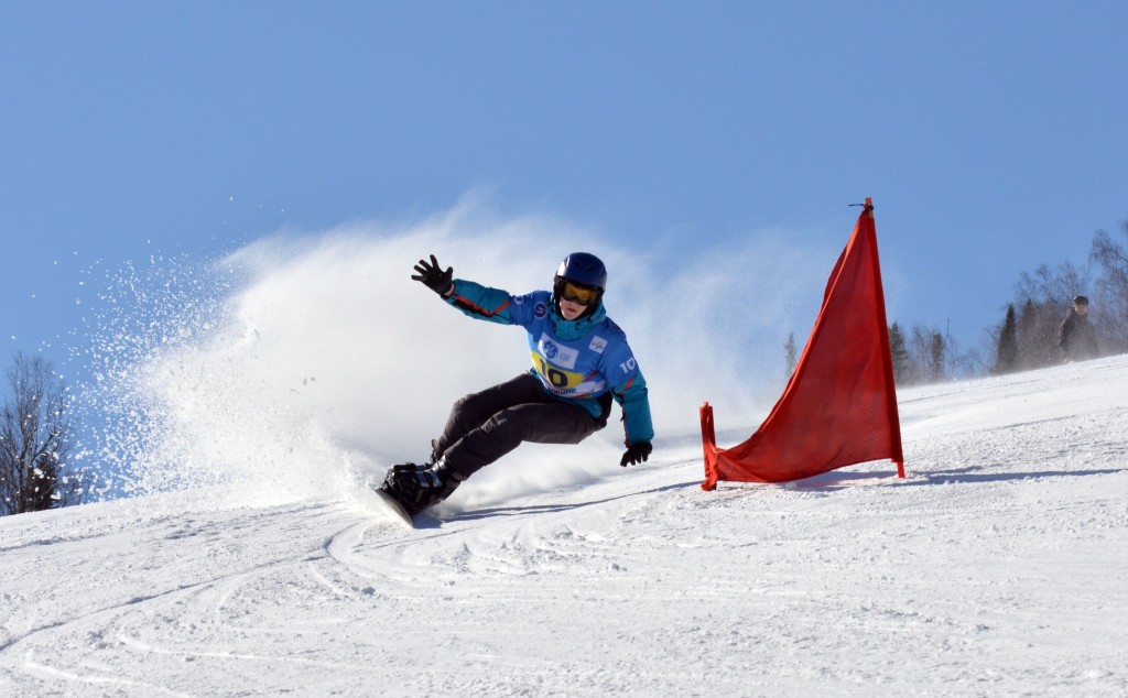 В Онеге прошли открытые соревнования по сноуборду